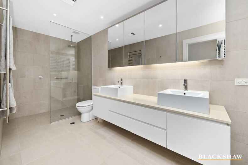 209/23 State Circle Forrest 209/23 State Circle Forrest