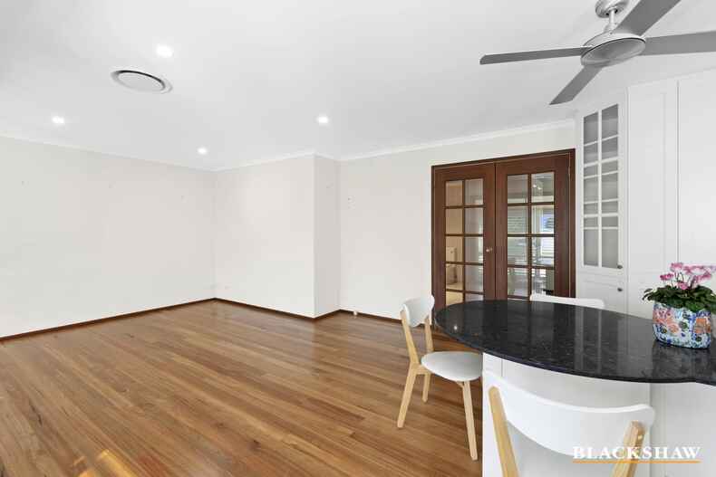 16 Hume Road Surf Beach 16 Hume Road Surf Beach