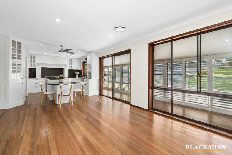 16 Hume Road Surf Beach 16 Hume Road Surf Beach