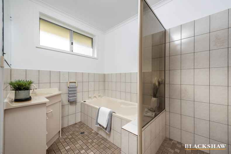 12 Alroy Circuit Hawker 12 Alroy Circuit Hawker