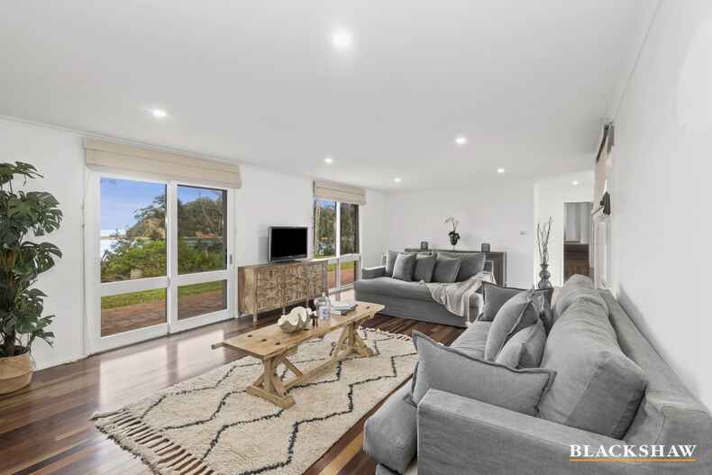 25 Bronte Crescent Sunshine Bay 25 Bronte Crescent Sunshine Bay