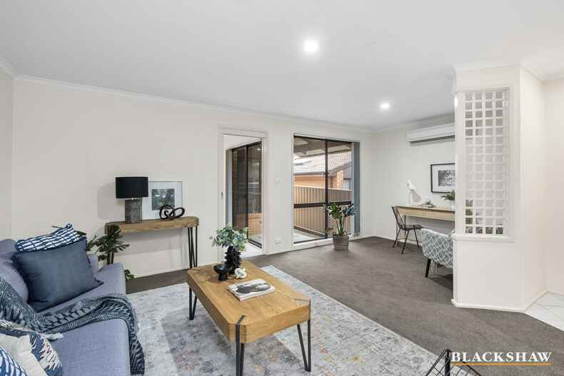 25 Summerville Crescent Florey 25 Summerville Crescent Florey