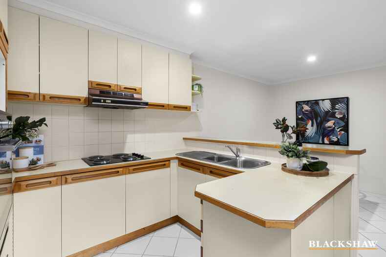 25 Summerville Crescent Florey 25 Summerville Crescent Florey