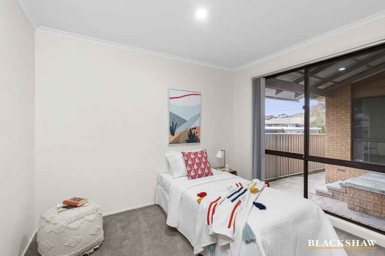25 Summerville Crescent Florey 25 Summerville Crescent Florey