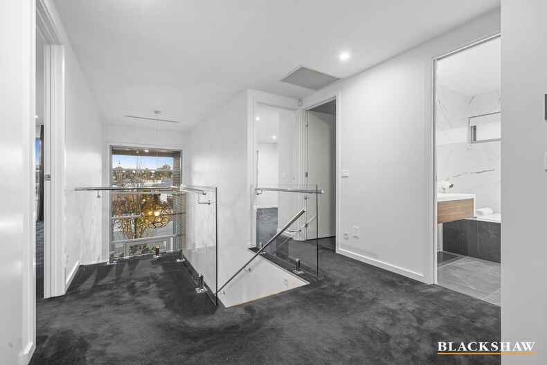 24 Ulysses Circuit Wright