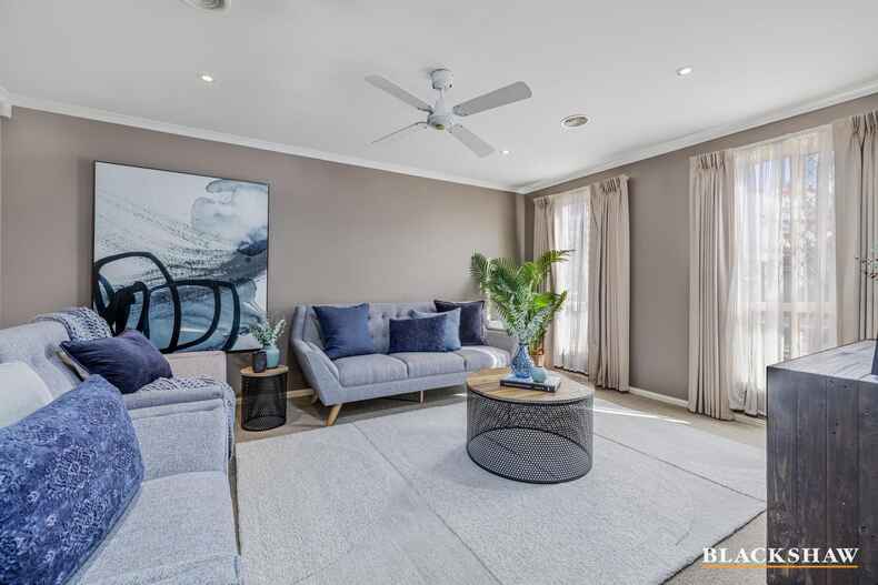 7 Hutchison Circuit Crestwood