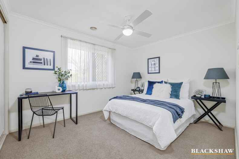 7 Hutchison Circuit Crestwood