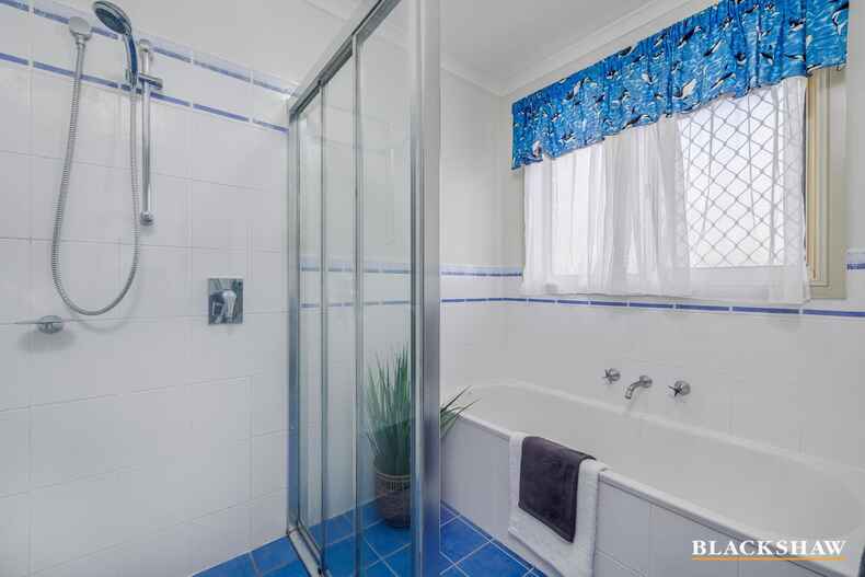 7 Hutchison Circuit Crestwood