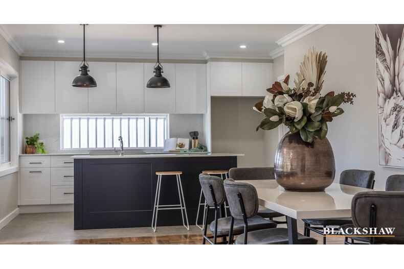 33 Maclaurin Crescent Chifley 33 Maclaurin Crescent Chifley