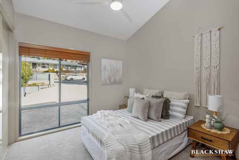 44 River Drive Queanbeyan