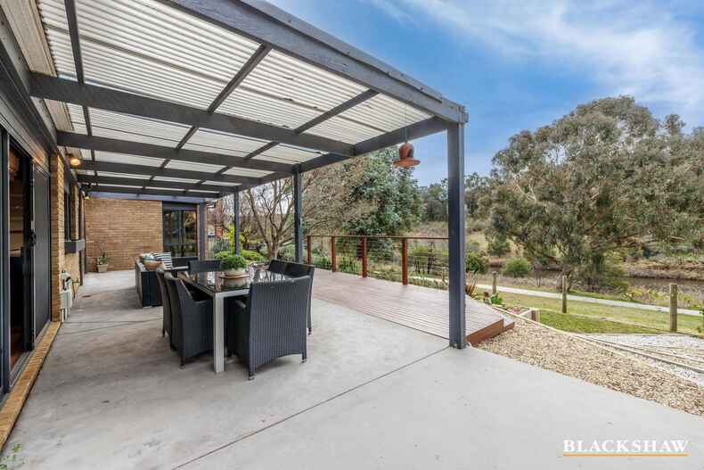 44 River Drive Queanbeyan