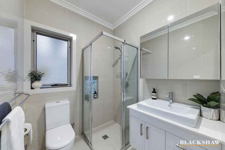34 Cazneaux Crescent Weston 34 Cazneaux Crescent Weston