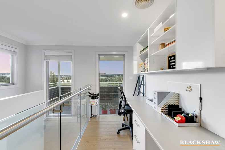 34 Cazneaux Crescent Weston 34 Cazneaux Crescent Weston