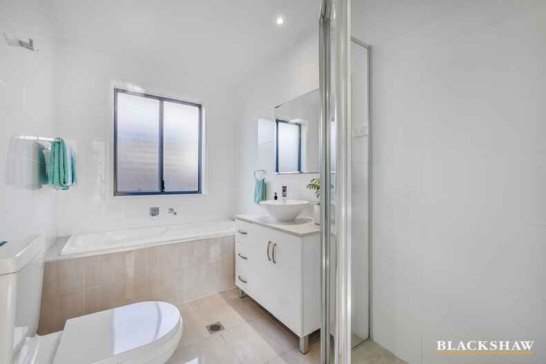 8 Wallabalooa Street Ngunnawal 8 Wallabalooa Street Ngunnawal