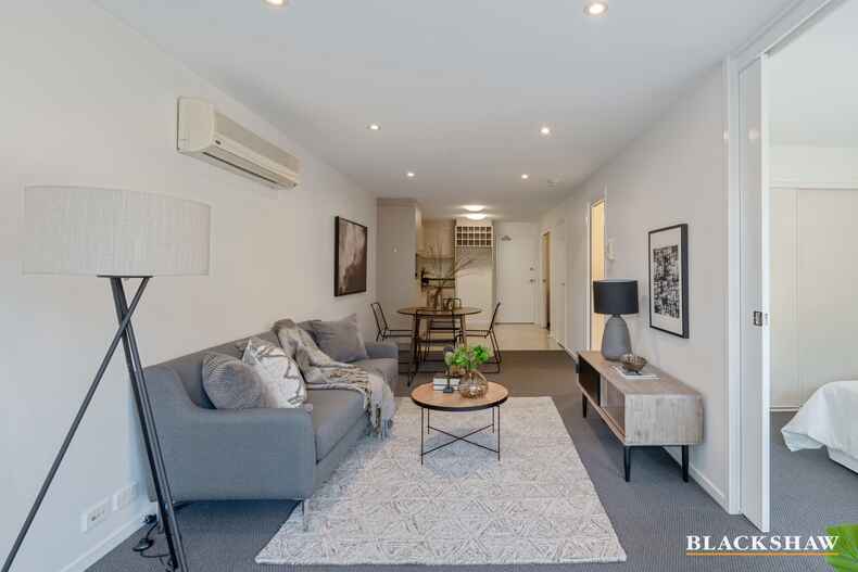 6/12 Challis Street Dickson