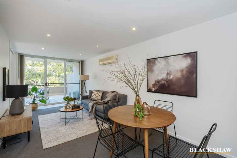 6/12 Challis Street Dickson
