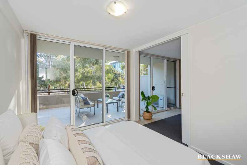 6/12 Challis Street Dickson