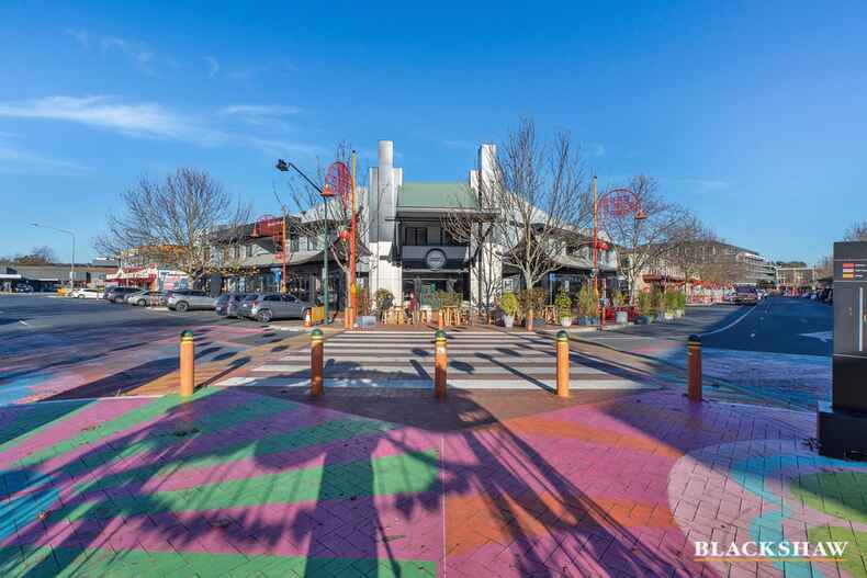 6/12 Challis Street Dickson