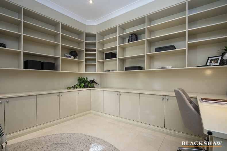 52 Captain Cook Crescent Griffith 52 Captain Cook Crescent Griffith