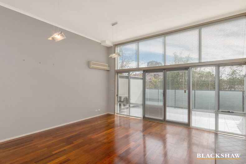 12/48 Henty Street Braddon