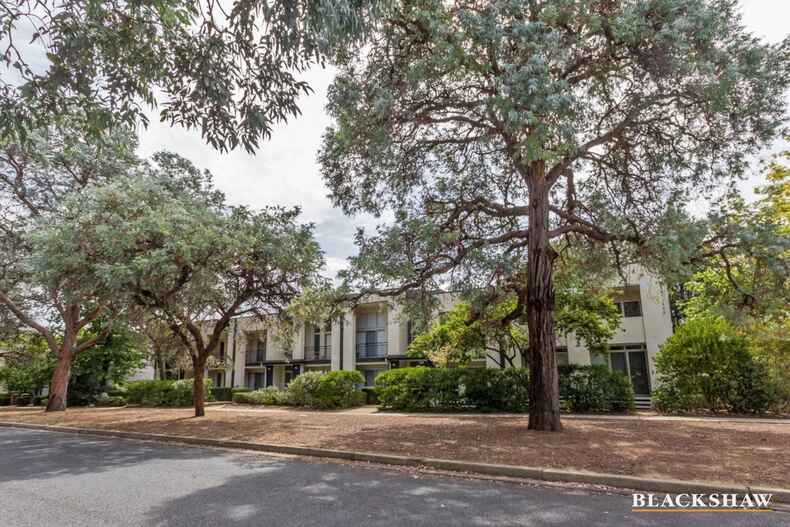 12/48 Henty Street Braddon