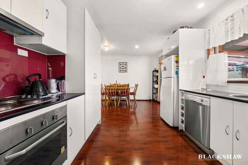 81 Costello Circuit Calwell