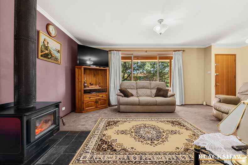 81 Costello Circuit Calwell