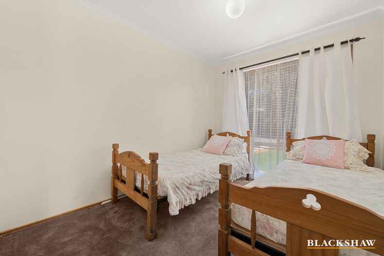 81 Costello Circuit Calwell