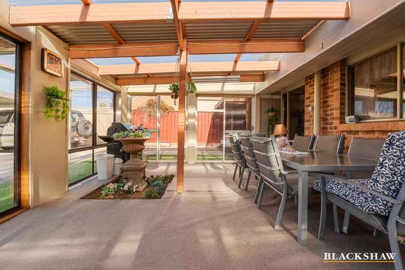 81 Costello Circuit Calwell
