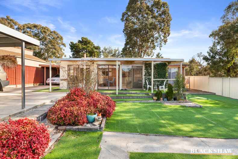 81 Costello Circuit Calwell