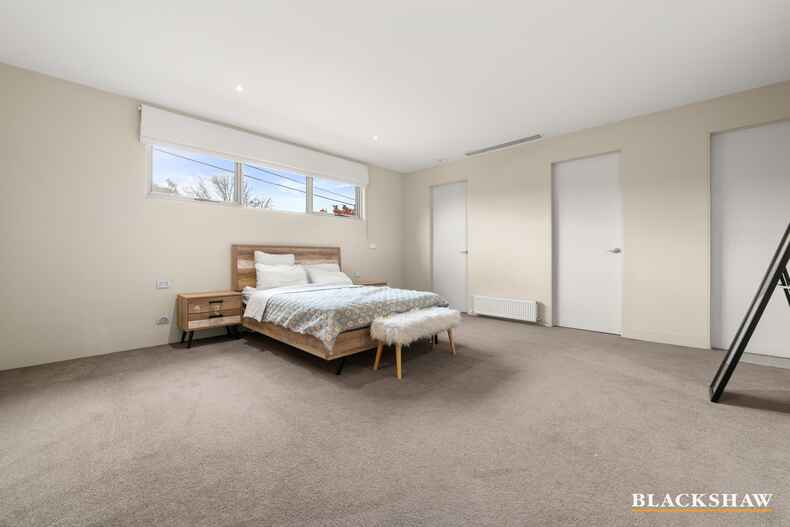 102 Jansz Crescent Griffith