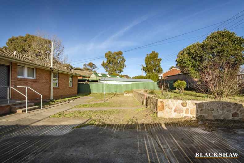 30 Burkitt Street Page