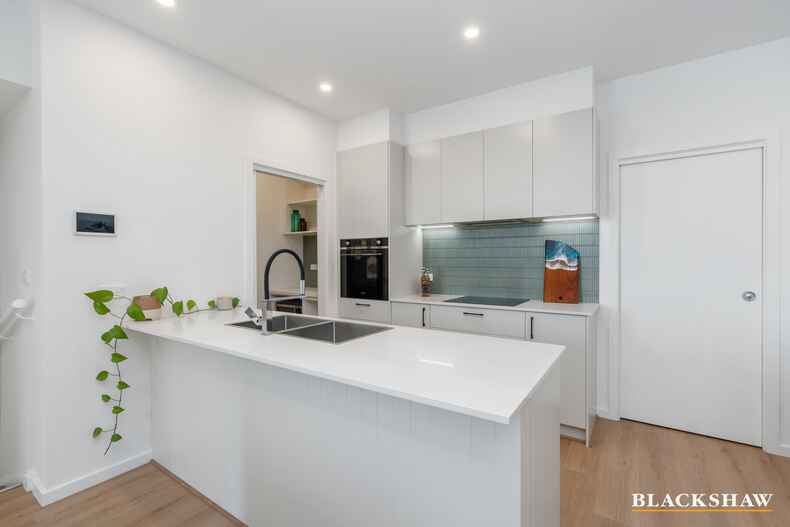 93 Holborow Avenue Denman Prospect