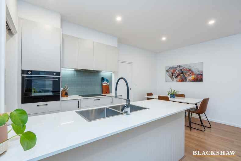 93 Holborow Avenue Denman Prospect