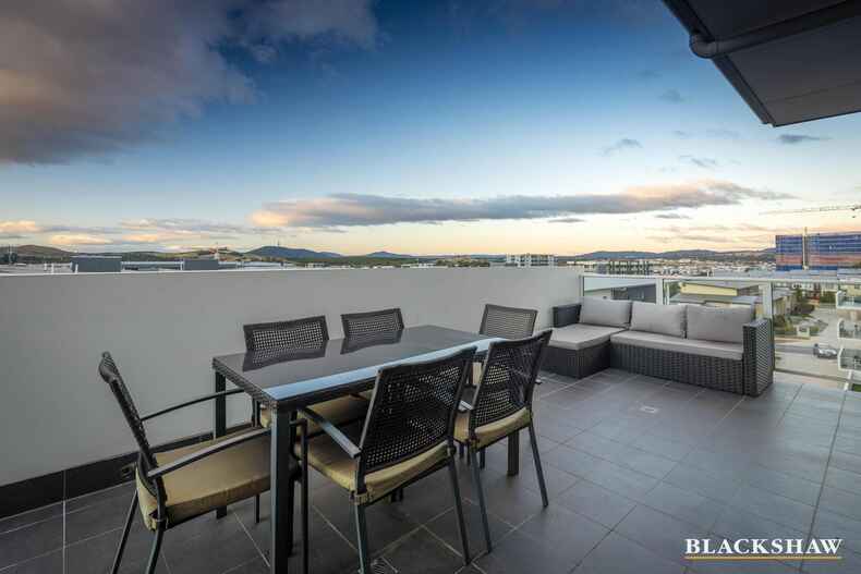 213/24 Philip Hodgins Street Wright 213/24 Philip Hodgins Street Wright