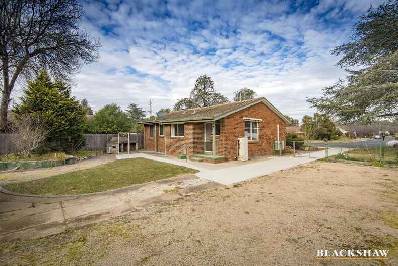 35 Matina Street Narrabundah 35 Matina Street Narrabundah