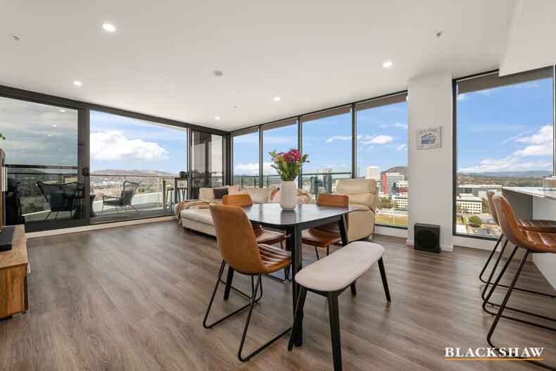 270/15 Irving Street Phillip 270/15 Irving Street Phillip