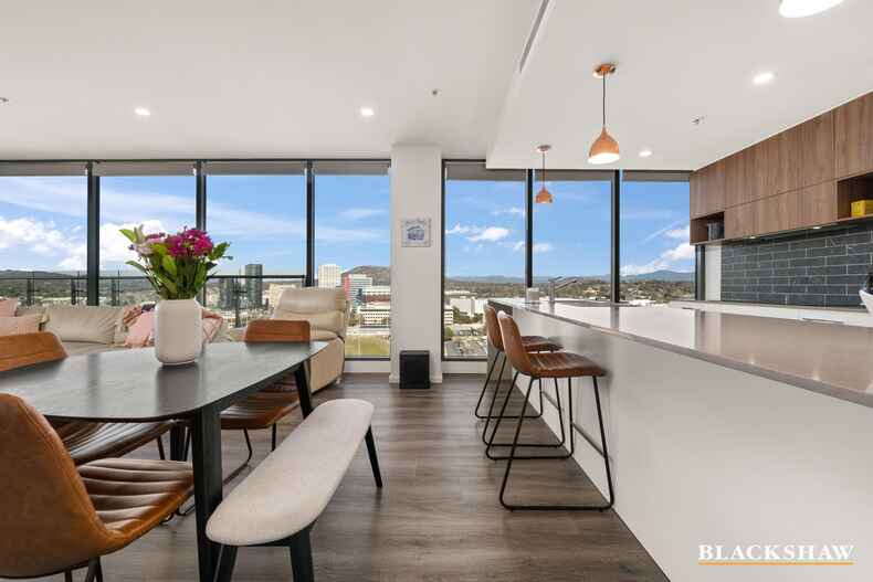 270/15 Irving Street Phillip 270/15 Irving Street Phillip