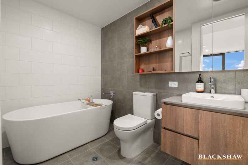 270/15 Irving Street Phillip 270/15 Irving Street Phillip