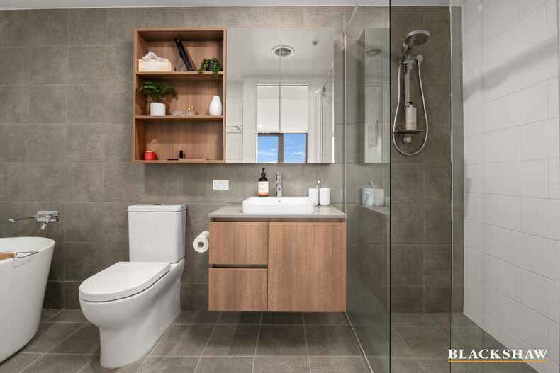 270/15 Irving Street Phillip 270/15 Irving Street Phillip