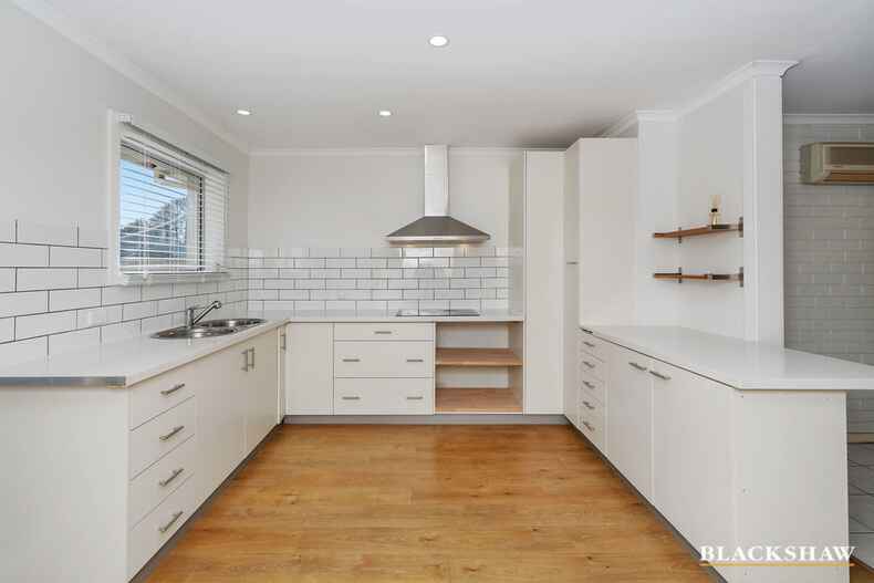 16 Broadsmith Street Scullin