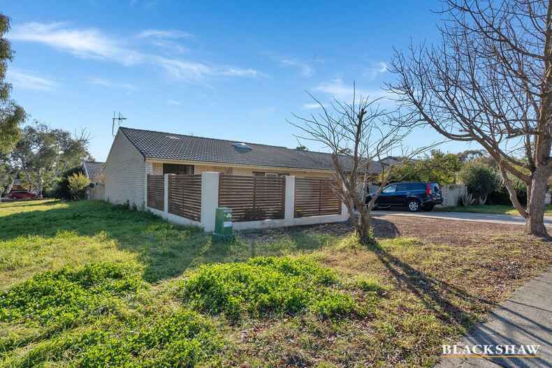 16 Broadsmith Street Scullin