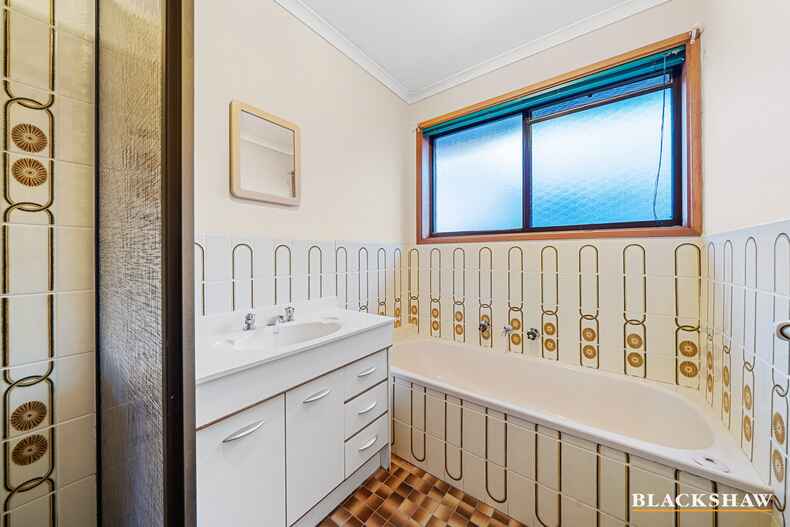 24 Ayers Place Curtin
