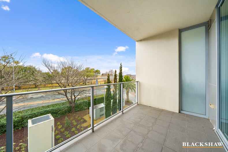 16/15 Coranderrk Street City