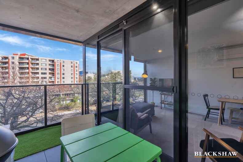 402/1 Elouera Street Braddon 402/1 Elouera Street Braddon