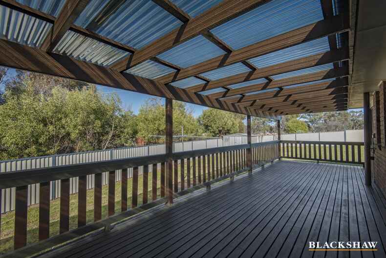 10 Schuler Place Mckellar 10 Schuler Place Mckellar