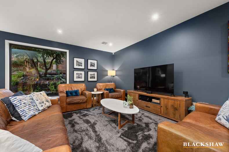 28 Schwarz Place Flynn 28 Schwarz Place Flynn