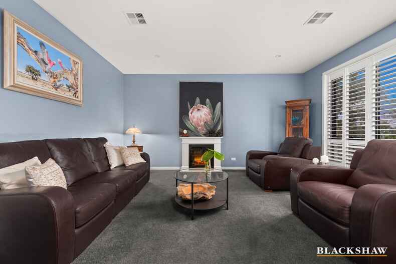 28 Schwarz Place Flynn 28 Schwarz Place Flynn