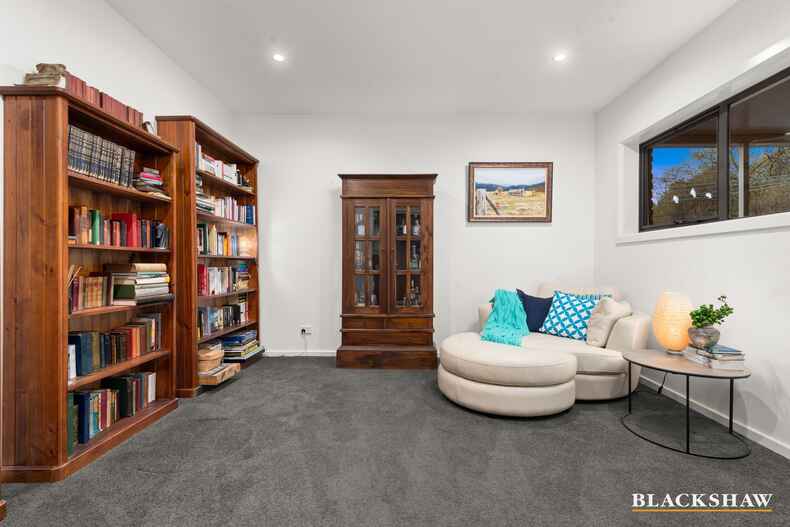 28 Schwarz Place Flynn 28 Schwarz Place Flynn