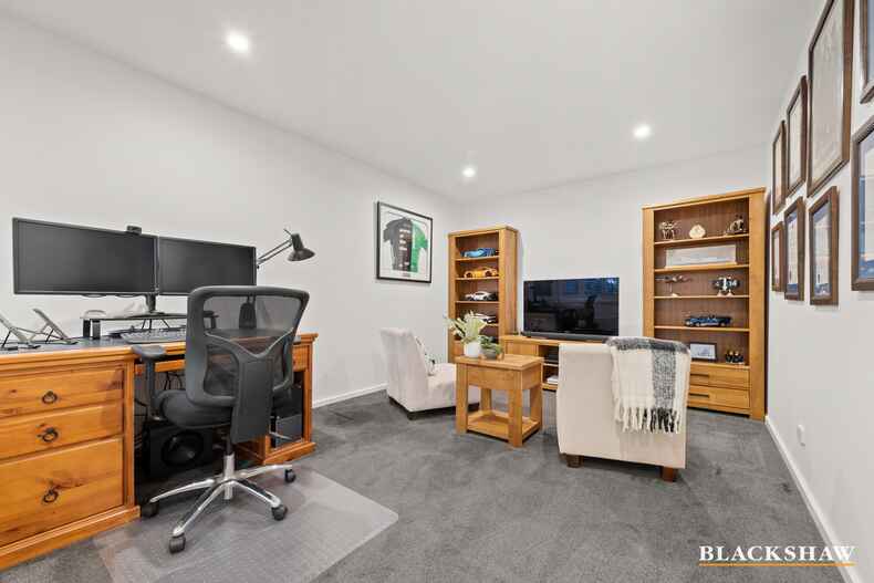 28 Schwarz Place Flynn 28 Schwarz Place Flynn